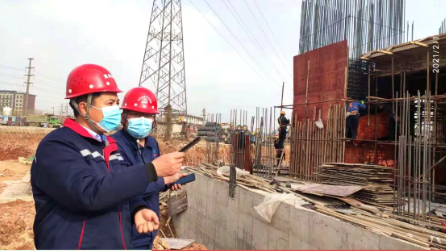 致敬丨坚守一线的先锋们